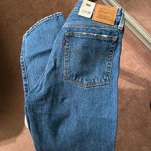 Levi wedgie straight jeans